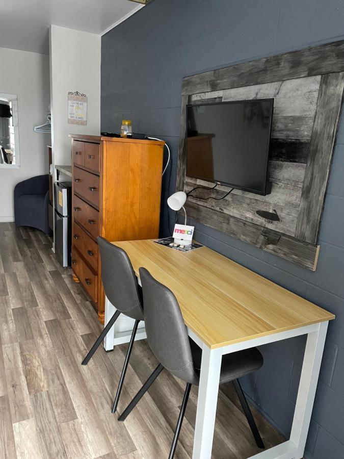 Motel Valois Yl Inc Acton Vale Екстер'єр фото