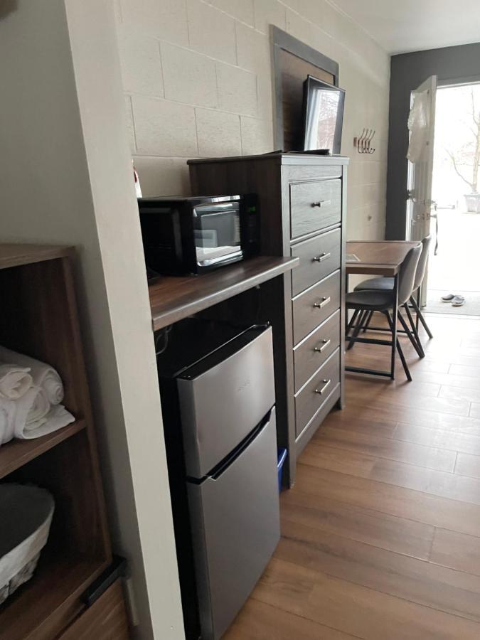 Motel Valois Yl Inc Acton Vale Екстер'єр фото